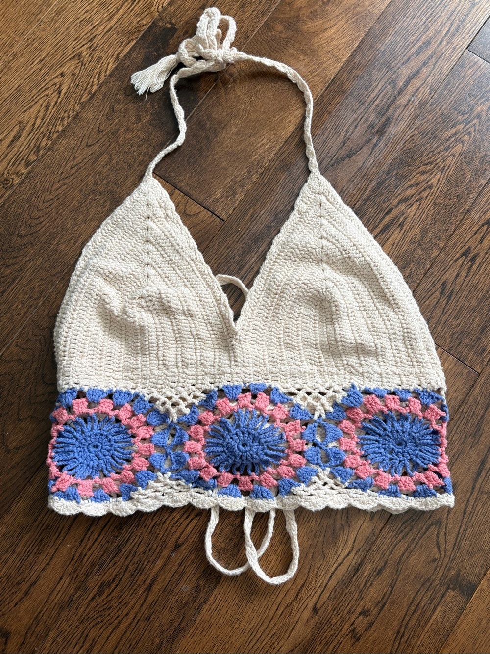 Ecote Crochet Halter Bralette Cream with Blue and Pink Accents Size Large